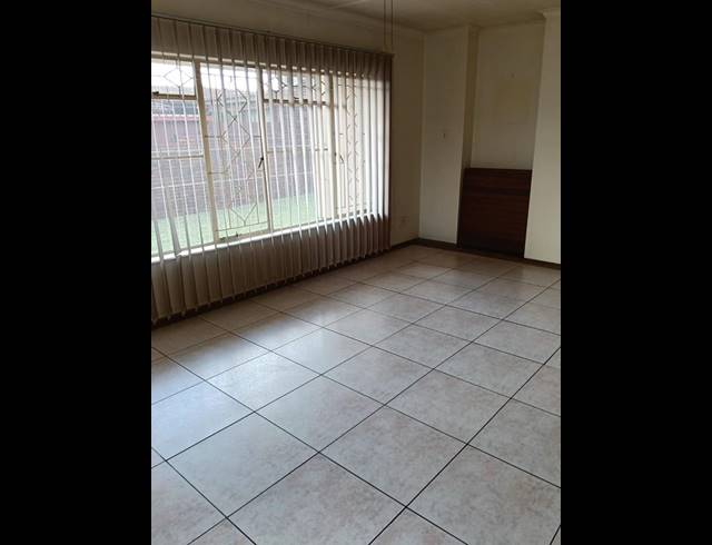 3 BEDROOM HOUSE FOR SALE IN ALBERTON NORTH